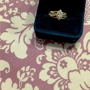Diamond ring gold 14k size 6